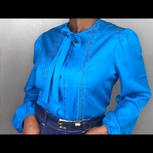 Vintage Button Down Blouse. Pussy Bow. Turquoise.